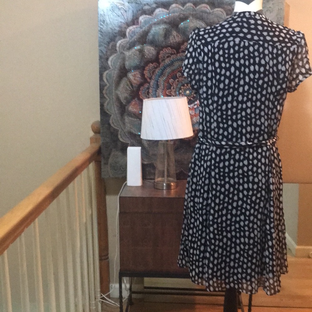 Dress - Picture 4 of 7